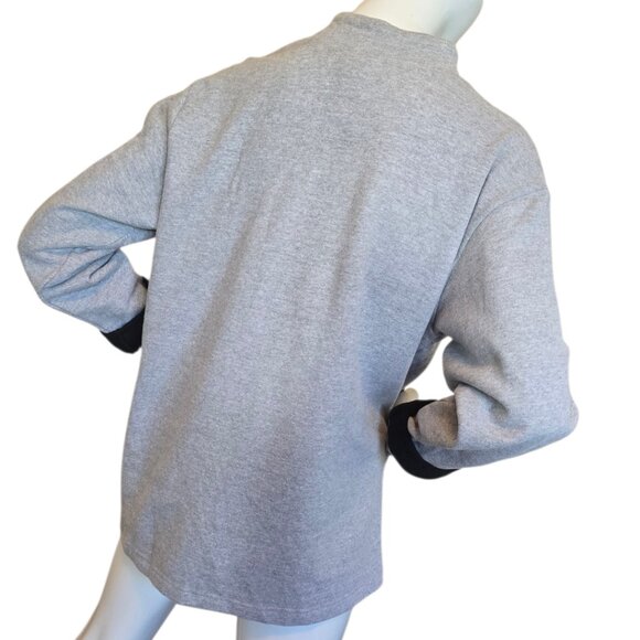 🏷️NWT - Vintage DISNEY Mickey Mouse Embroidered Scarf Sweatshirt sz L - Picture 5 of 6